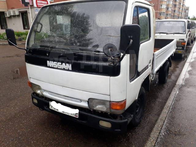 Грузовик nissan atlas