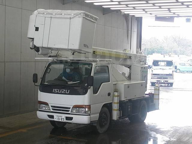 Isuzu elf автовышка