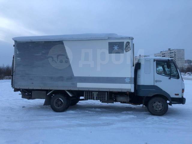 Грузовик mitsubishi fuso