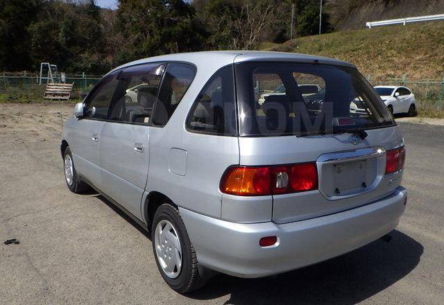 Toyota ipsum sxm15