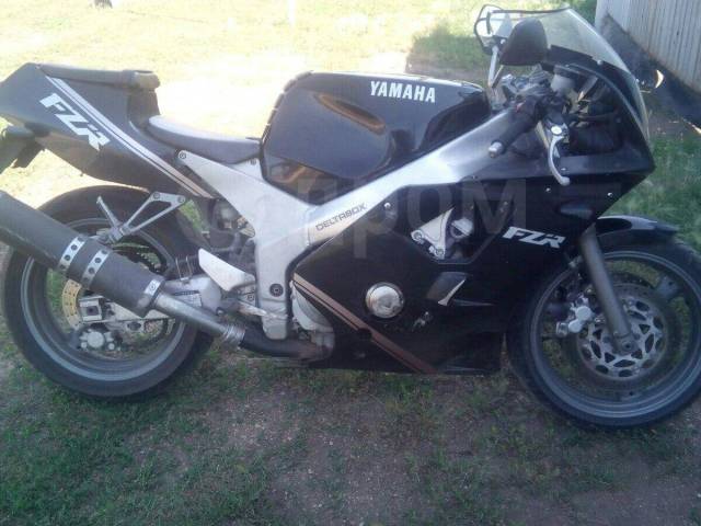 Ямаха ФЗР 1000 кубов