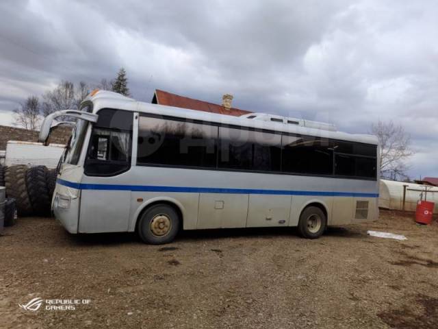 Автобус hyundai aero