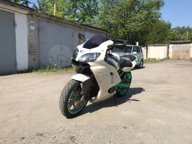 ninja zx6r 2000