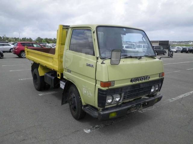 Грузовик toyota dyna