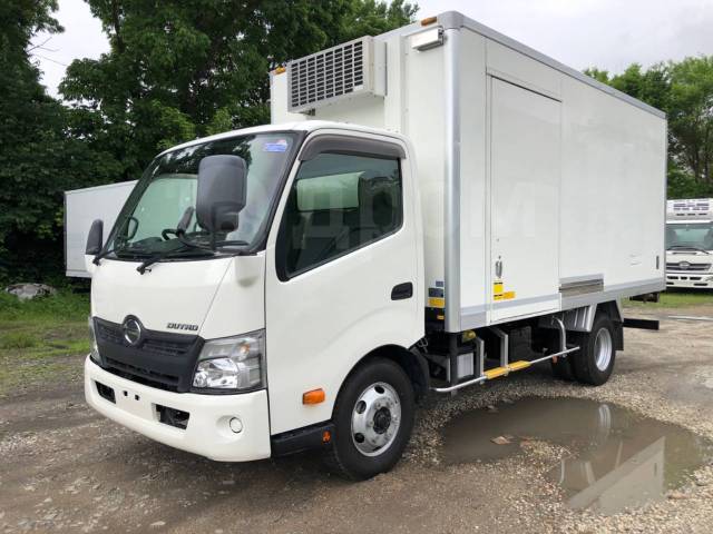 Toyota dyna hino