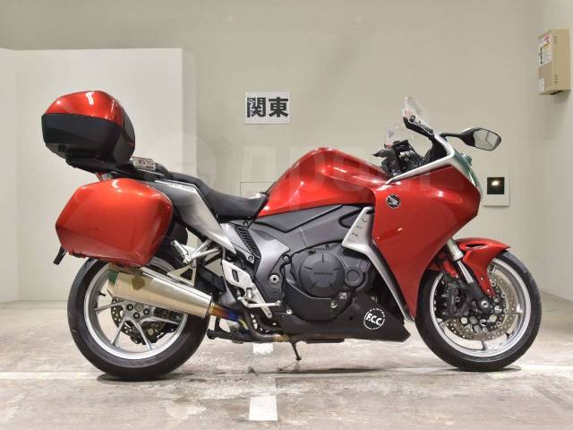 Honda VFR 1200 розовый