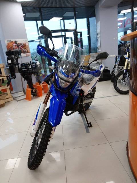 Мотолэнд 250 эндуро 172 fmm. Motoland XR 250 Enduro. Ветровое стекло Motoland xr250 Enduro. Мотоленд РМЗ 250. Motoland Enduro с дугами безопасности.