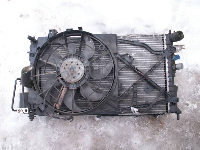 Радиатор охлаждения двигателя Опель Вектра Б (OPEL VECTRA B (J96))