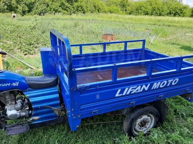 Трицикл муравей Lifan zh 200