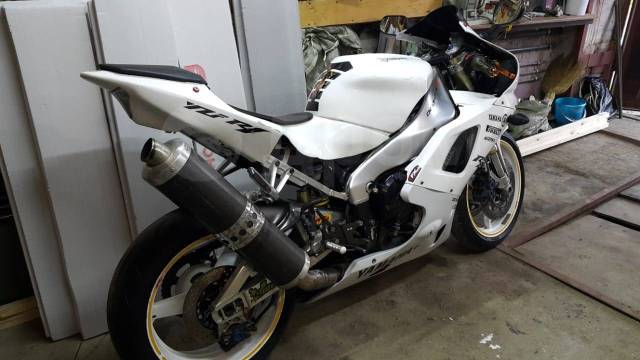 Yamaha YZF-R1. 1 000. ., , ,   