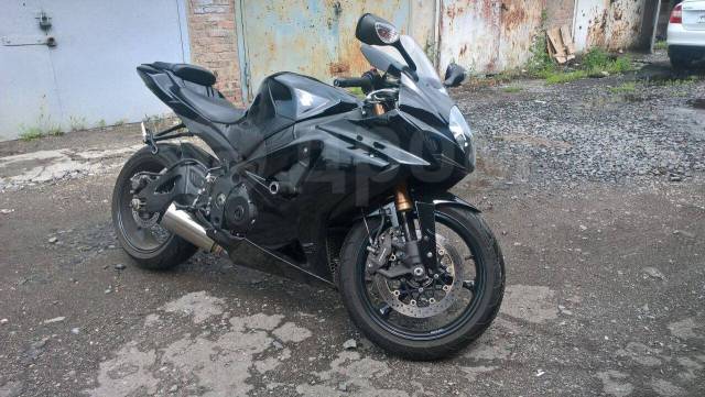 Suzuki GSX-R 1000. 1 000. ., , ,   