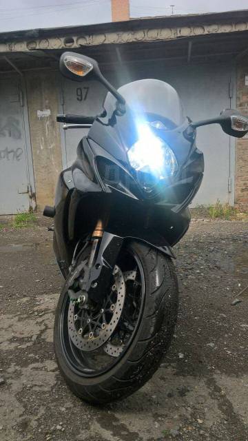 Suzuki GSX-R 1000. 1 000. ., , ,   