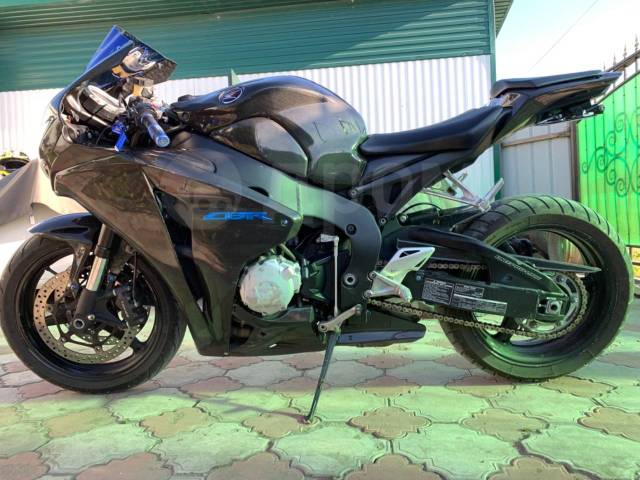 Honda CBR 1000RR Fireblade. 1 000. ., ,  ,   