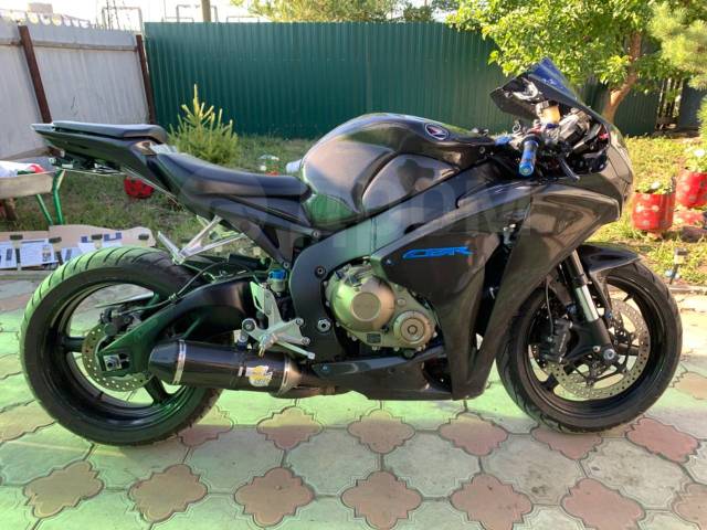 Honda CBR 1000RR Fireblade. 1 000. ., ,  ,   