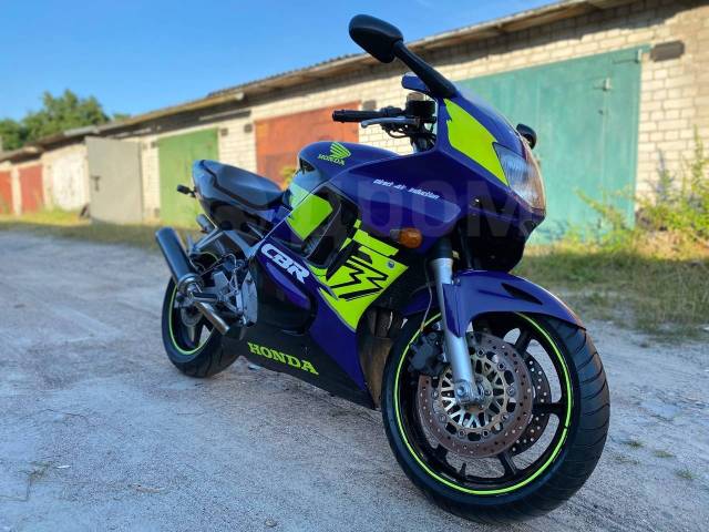 Honda CBR 600 1995 600   4            183 000  