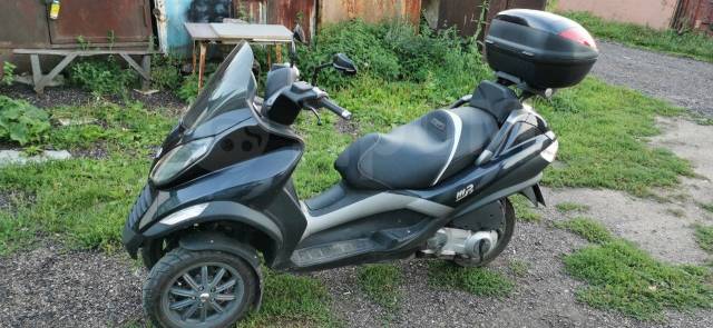 Piaggio mp3 shop 250