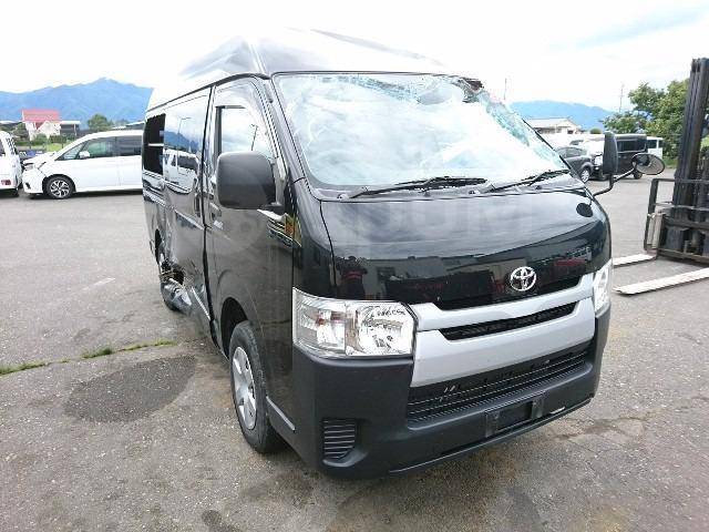 Toyota hiace kdh206