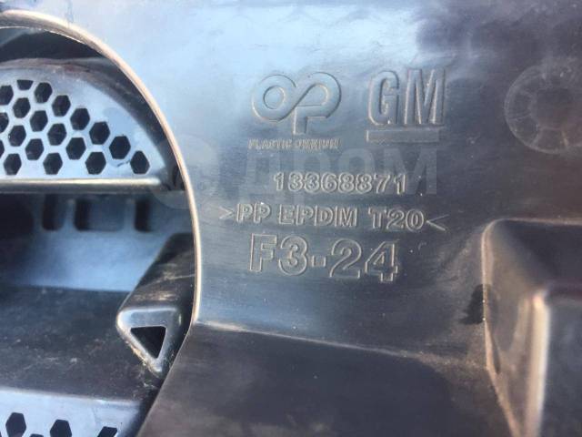 Купить Решетка радиатора Opel Astra J рестайлинг с 2012г в Москве по ...