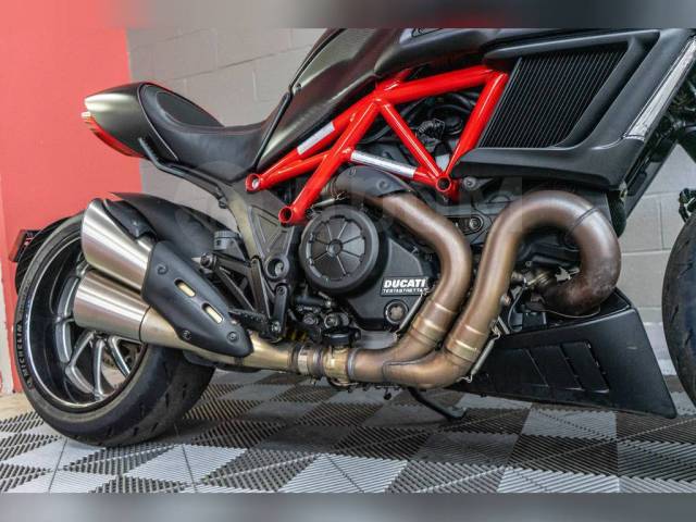 Ducati Diavel. 1 200. ., , ,  .     