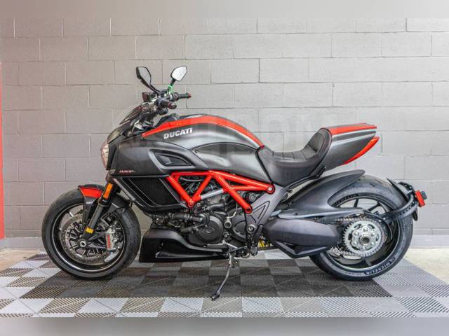 Ducati Diavel. 1 200. ., , ,  .     