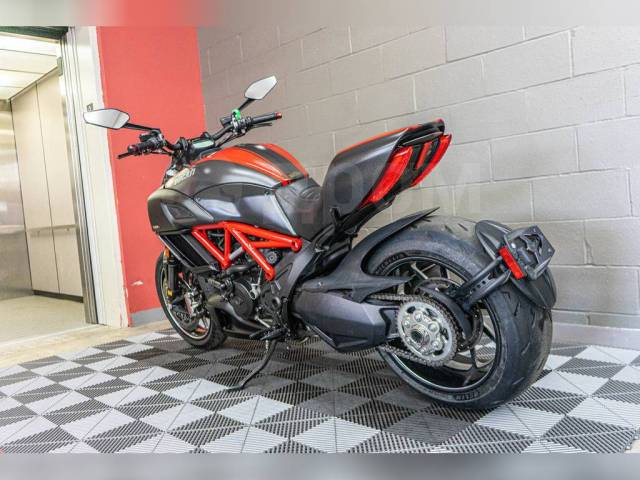 Ducati Diavel. 1 200. ., , ,  .     