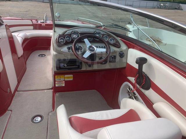 Crownline. 2011 ,  7,70.,  , 320,00..,  