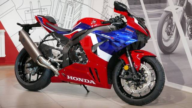 Honda CBR 1000RR Fireblade. 1 000. ., , ,  .     