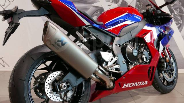 Honda CBR 1000RR Fireblade. 1 000. ., , ,  .     