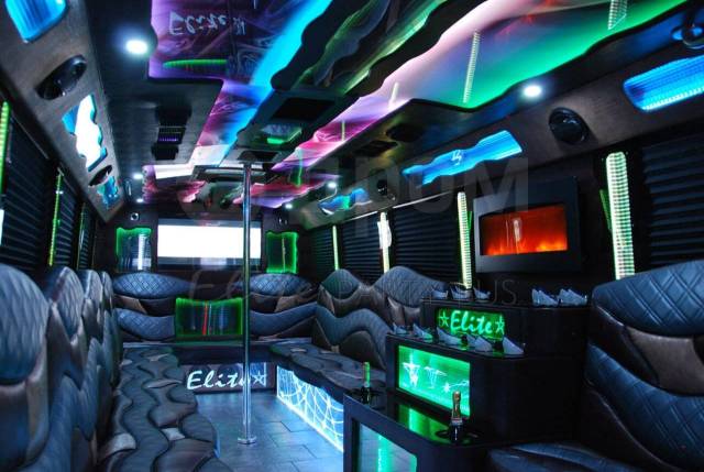 Большой, комфортный и удобный лимузин Party Bus (ПАТИ …