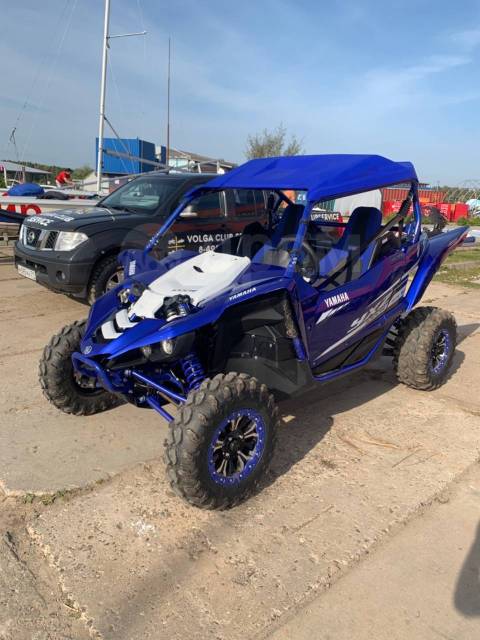 Yamaha YXZ 1000R. ,  \,   