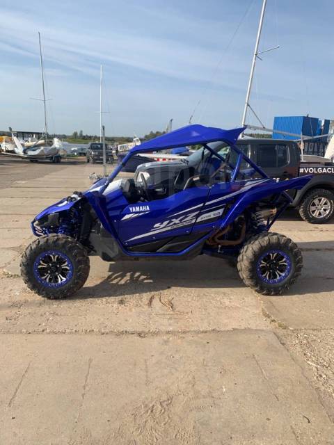 Yamaha YXZ 1000R. ,  \,   