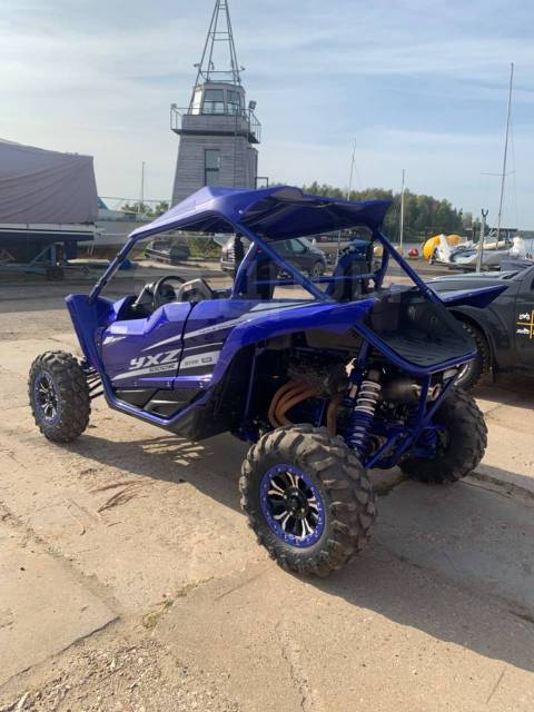 Yamaha YXZ 1000R. ,  \,   