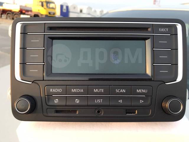 Магнитола оригинальная Volkswagen Polo, 2 DIN — 178x100 мм, б/у, в ...