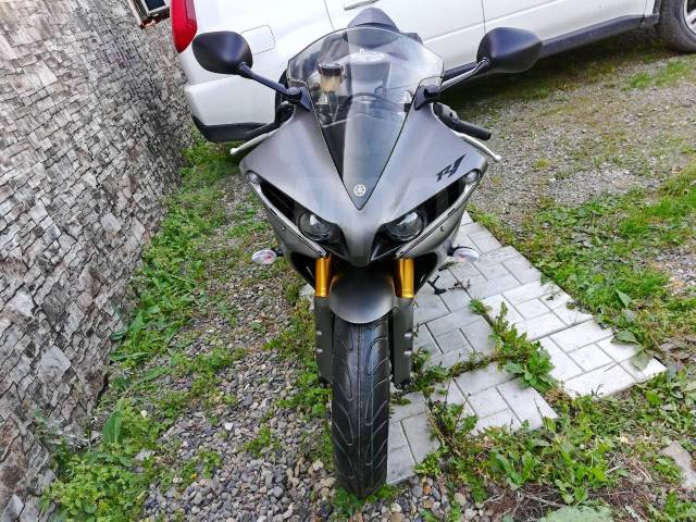 Yamaha YZF-R1. 1 000. ., , ,  .     