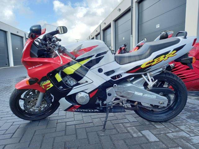 Honda CBR 600F. 600. ., ,  .     