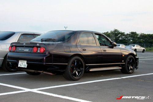 Nissan skyline r33 седан тюнинг