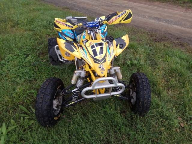 Yamaha YFZ 450. ,  \,   