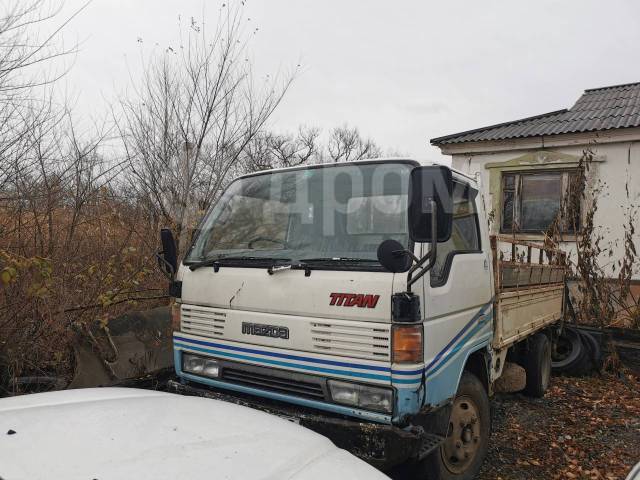 Mazda titan 1990