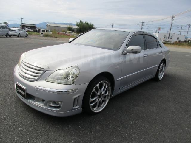 Toyota crown majesta uzs186