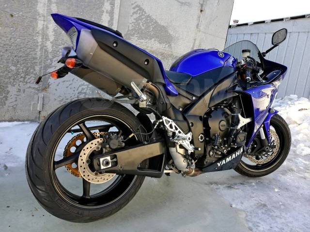 Yamaha YZF-R1. 1 000. ., , ,  .     