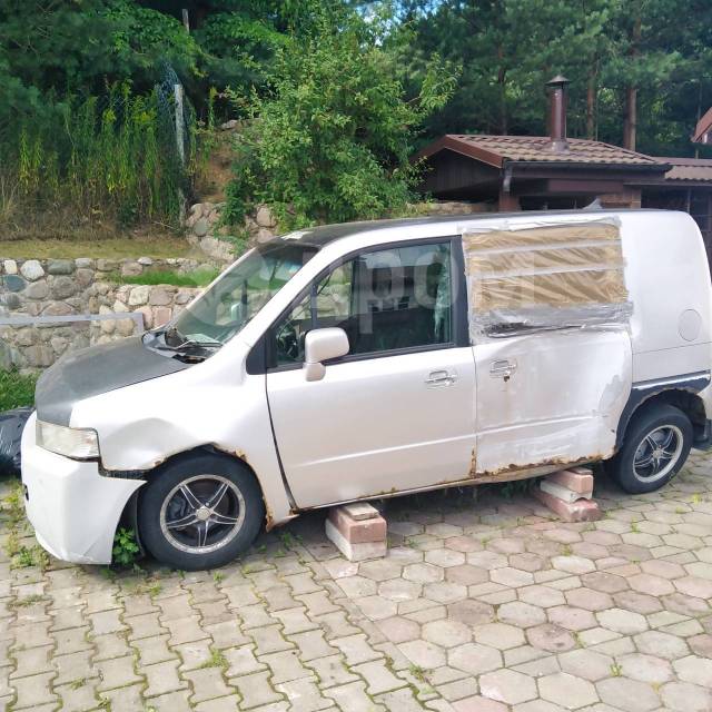 Хонда Мобилио Спайк 2002 год