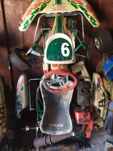 Tony Kart. ,  \,   