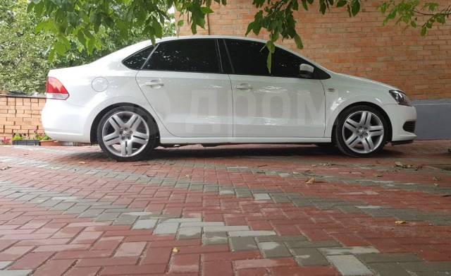 VW Polo sedan 50