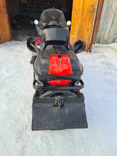 BRP Ski-Doo Expedition. ,  ,   