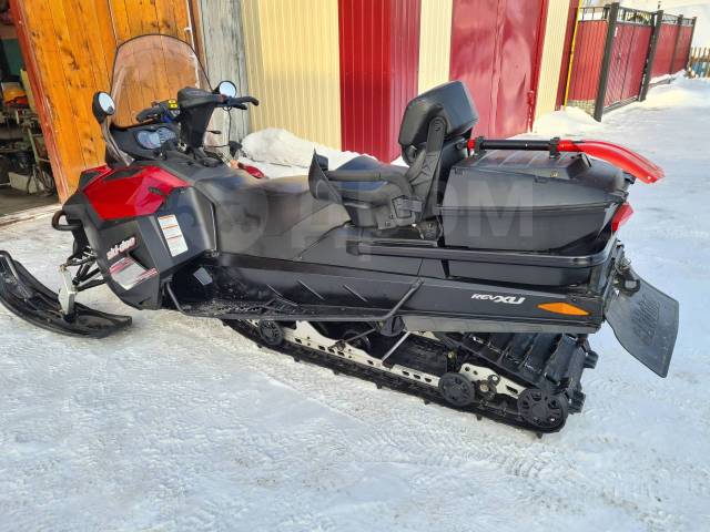 BRP Ski-Doo Expedition. ,  ,   