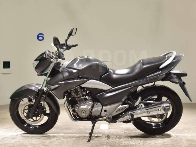 Suzuki GSR 250 Inazuma. 250. ., , ,  .     