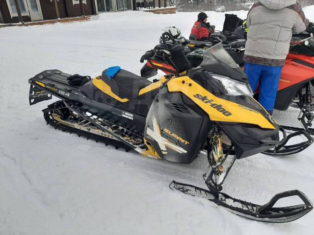 BRP Ski-Doo Summit. ,  ,   