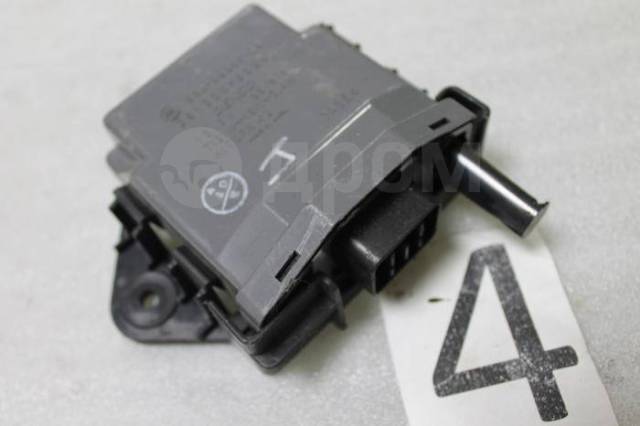 Блок управления коммутатором. Коммутатор кавасаки. Блока коммутатор ford fusion. Блок управления (коммутатор). Блок управления двигателем yamaha f130a.