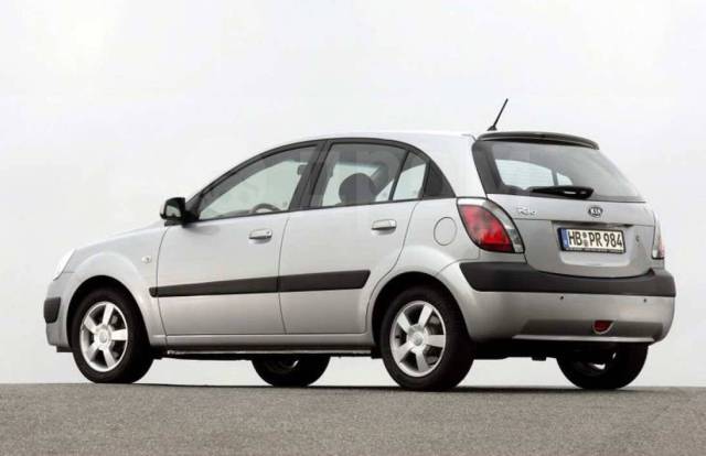 Киа рио 2 хэтчбек фото Купить Арка правая Kia Rio 2005-2011 hatcback 5 door в Москве по цене: 2 000 ₽ -