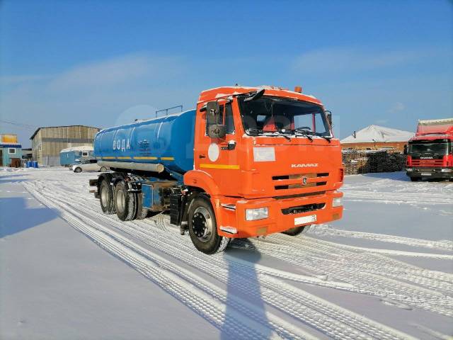 Камаз с водой